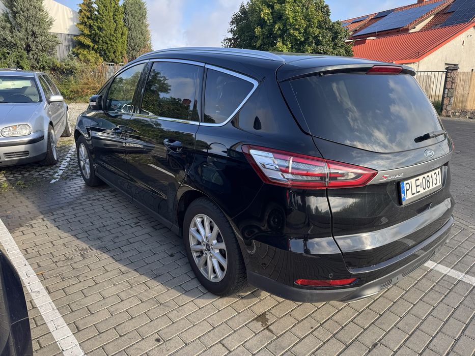 Sprzedam S-Max 2017r niski przebieg 95tys