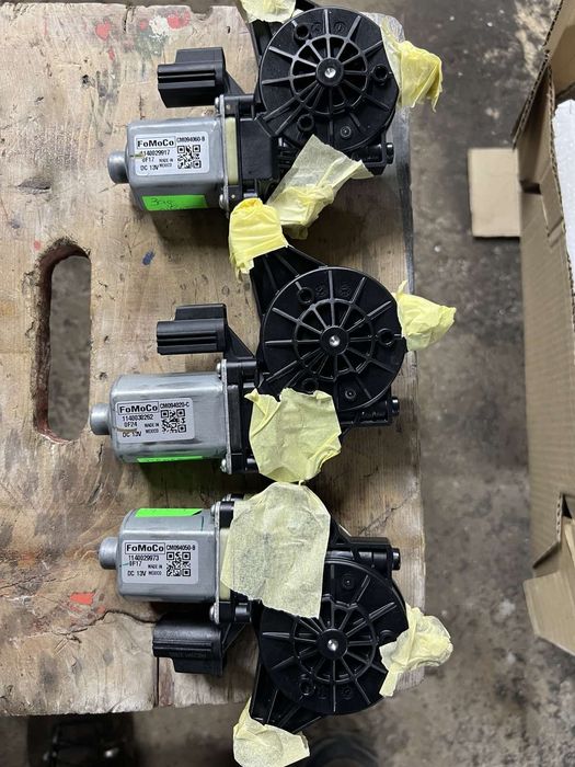 Моторчики склопідйомників Ford Explorer 6 20-го року