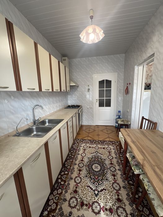 Продам будинок 95 квартал ( Центр міста ) .