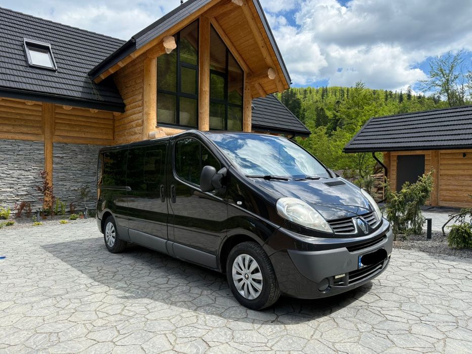 Wynajem Busa Long 9 osobowego Vivaro/Traffic  + hak+ bagażnik rowerowy