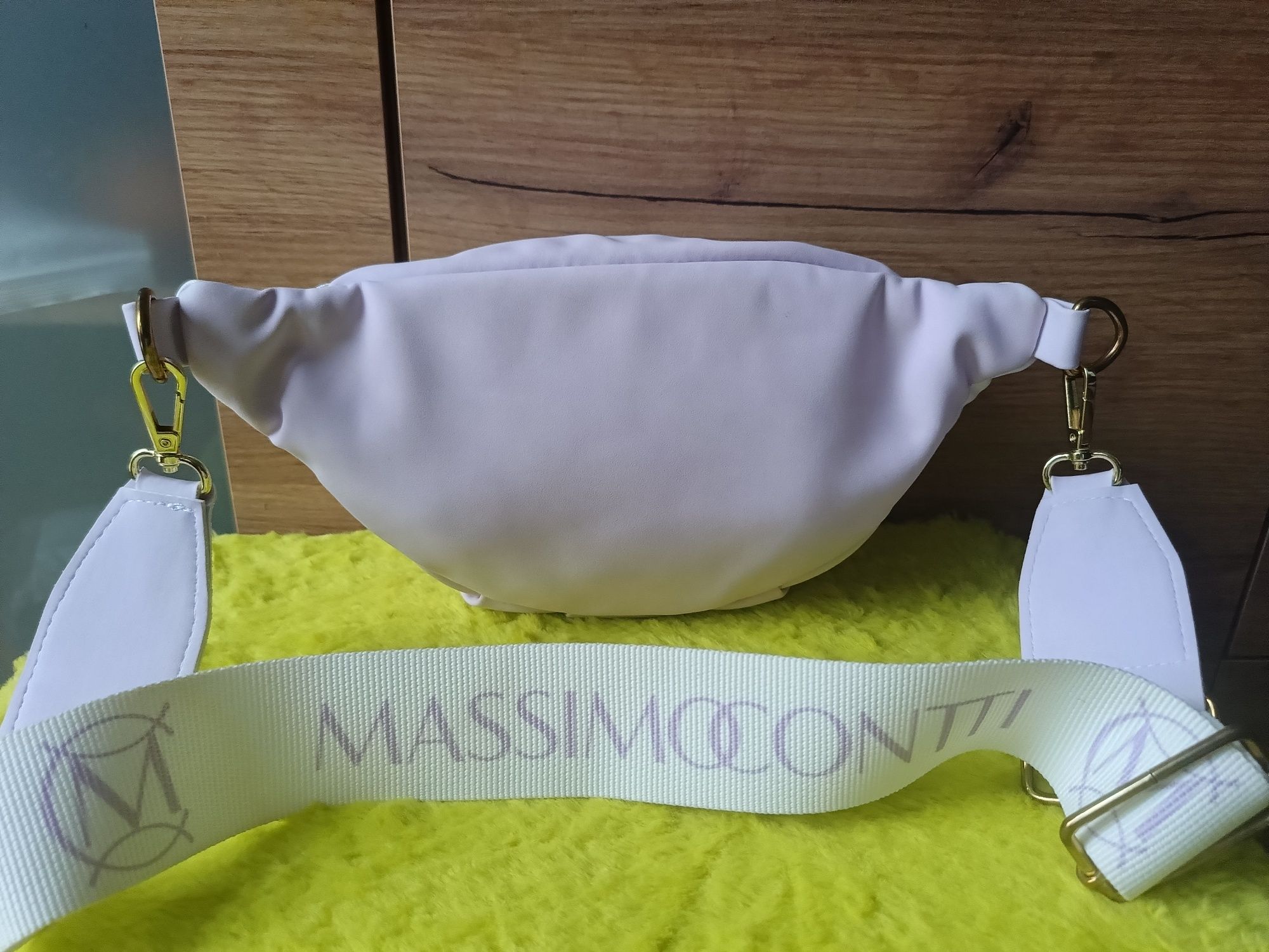 Cudna liliowa nerka saszetka torebka Massimo Contti