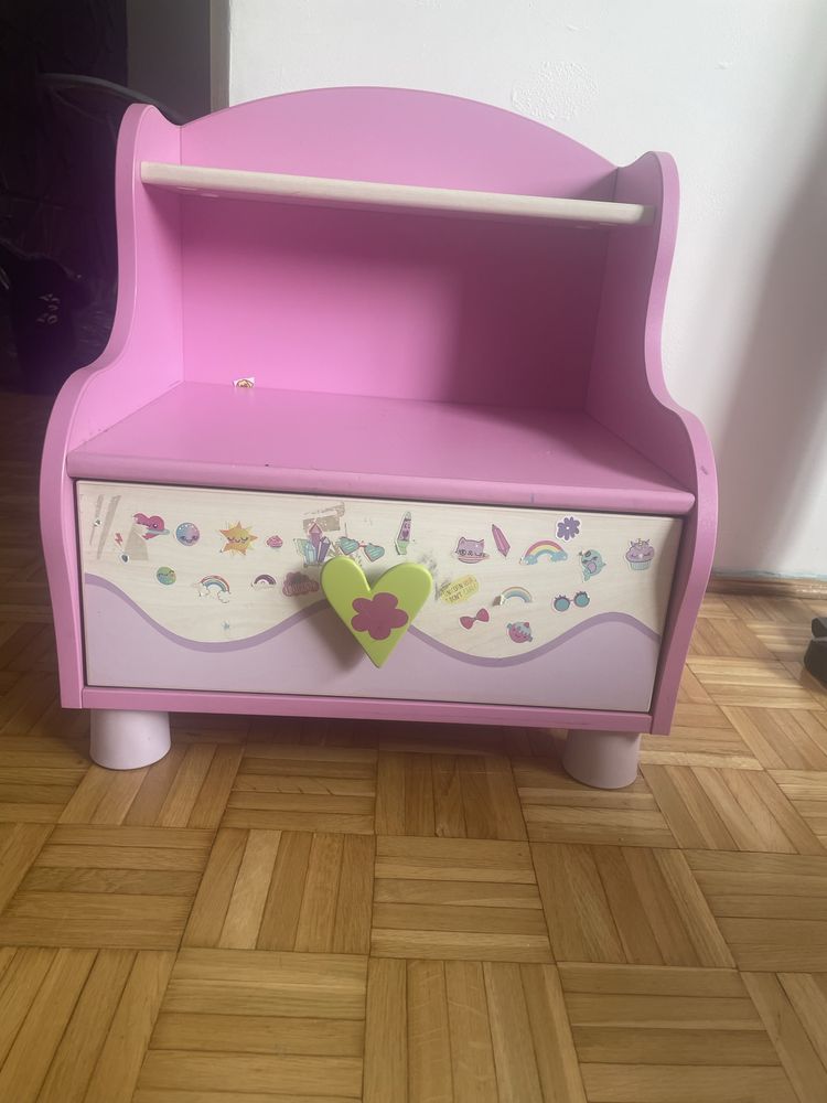 Zestaw mebli dziecięcych