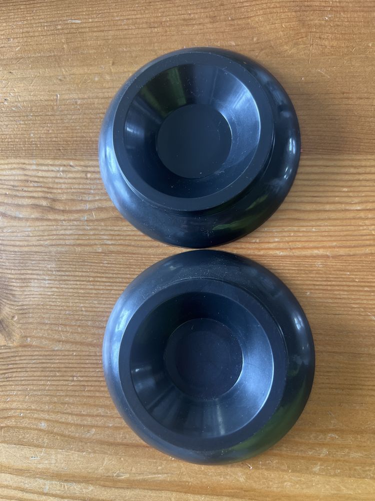 Podkladki pod fortepian pianino twardy plastik 8,5 cm