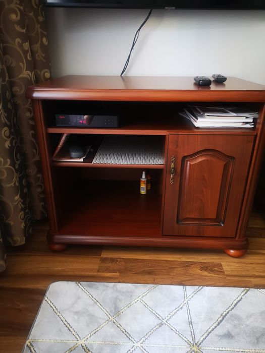 Szafka RTV s. Idealny