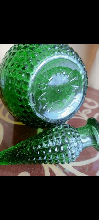 Szmaragdowa karafka Vintage Empoli w stylu genie