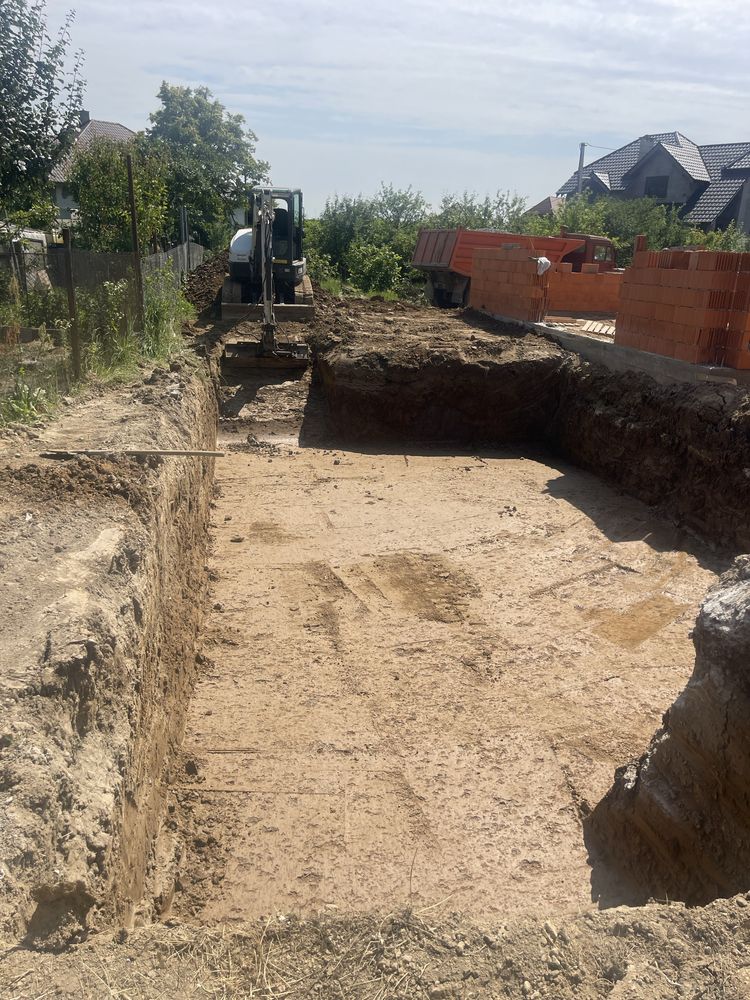 Оренда екскаватора, оренда гідро молота, оренда ямо бур, вібро плита.