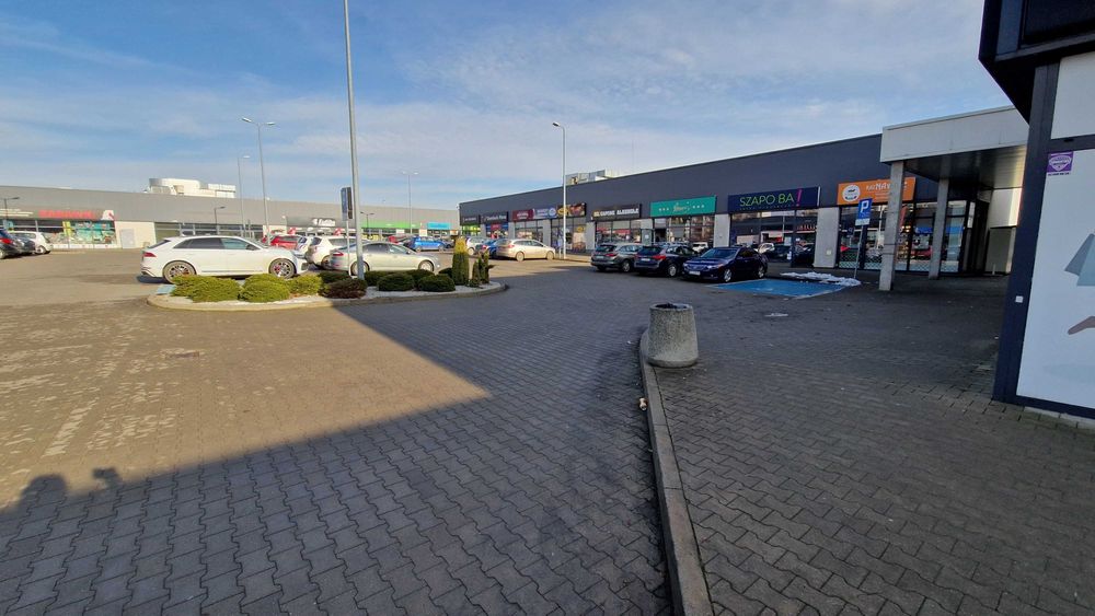 Lokal uslugowo- handlowy Olechów 69 m2