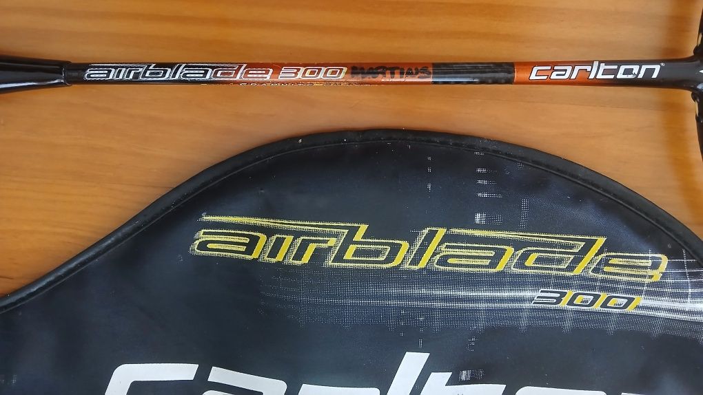 Raquete de badminton- Carlton Airblade 300