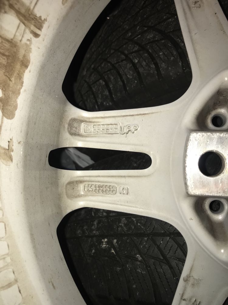 4 jantes 15” com pneus 185/60R15 mini cooper originais