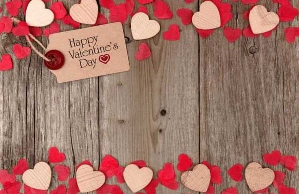 Rosas de Madeira ( uma Rosa de madeira é para empre)