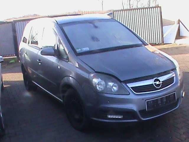 Opel Zafira B lampy hak drzwi sanki kod lakieru Z155