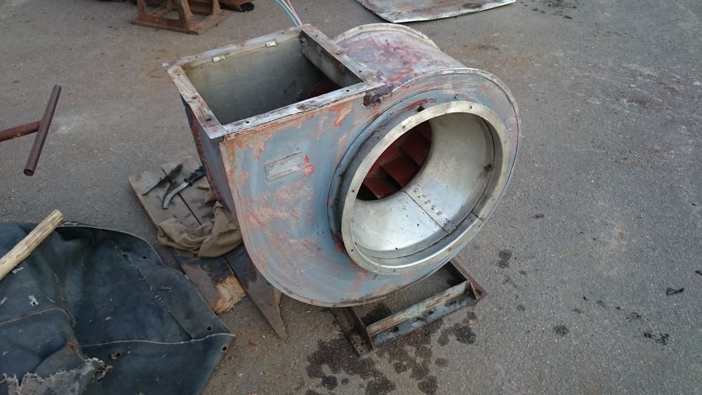 Продам маленьку маленькую вытяжку улитку витяжку улітку ВЦ 4-70 (4)