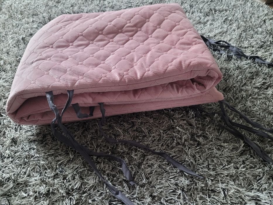 Ochraniacz do łóżeczka