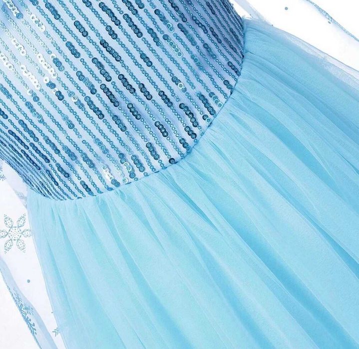 Безумно красивое карнавальное платье Эльзы от Disney+туфельки.