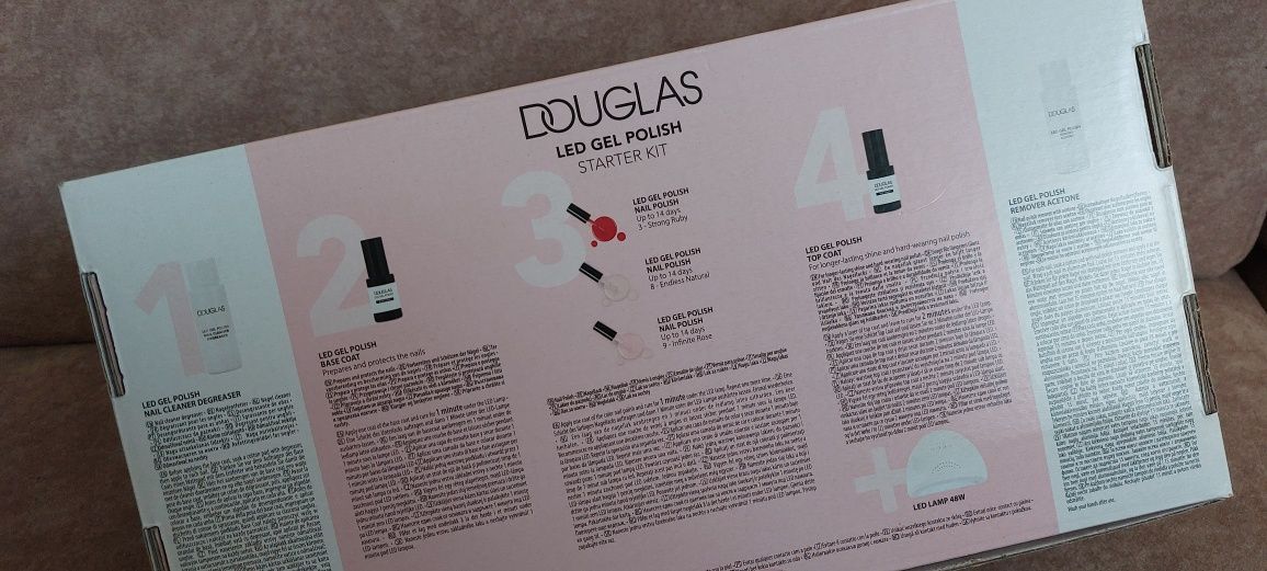 Startowy Zestaw do manicure  Douglas z lampą
