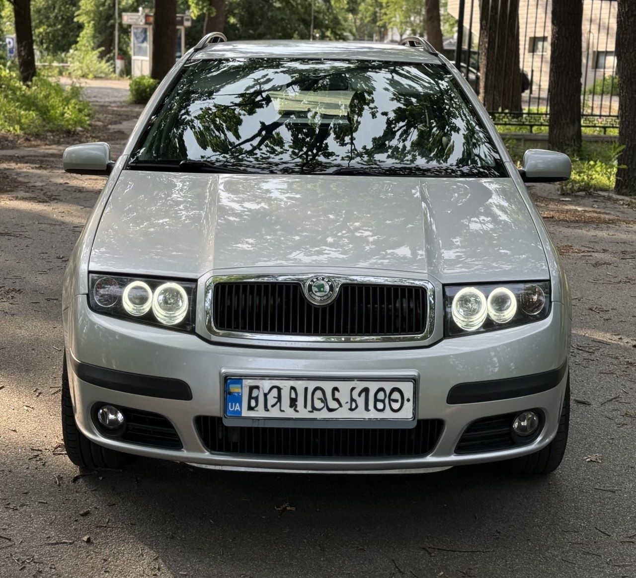 Автомобиль шкода