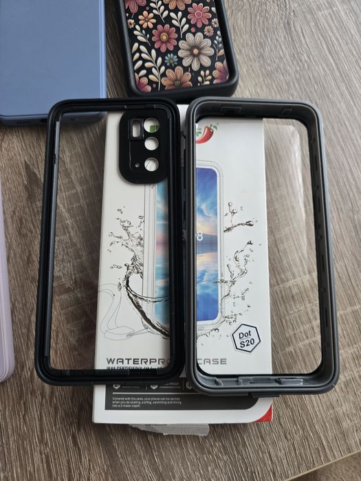 Чохли та захисне скло на Samsung S20