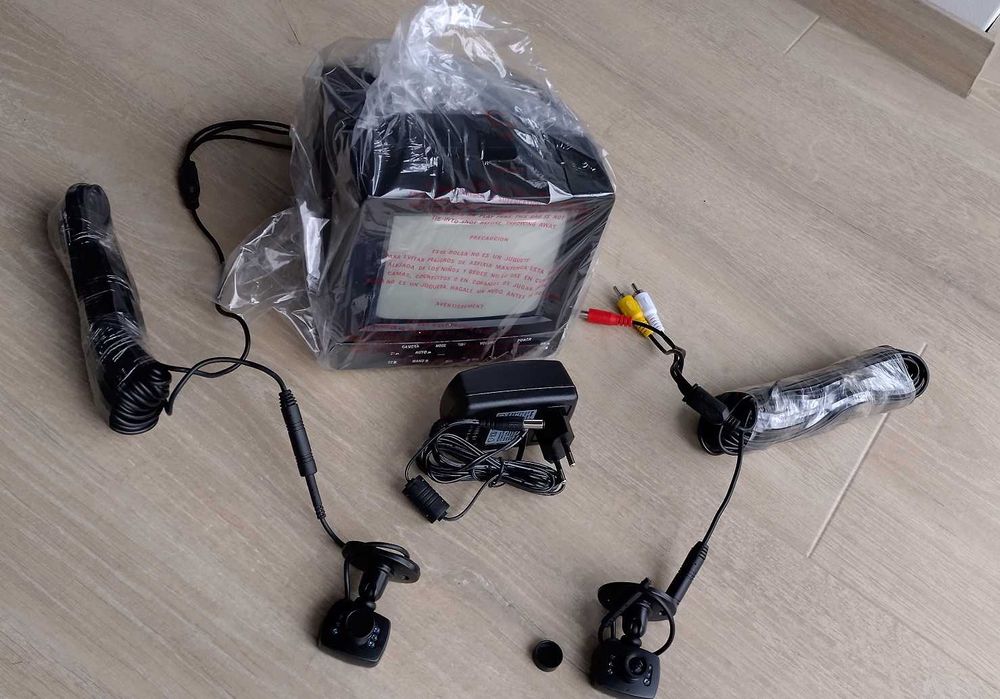 Zestaw monitoringu 2 kamery i monitor CCTV