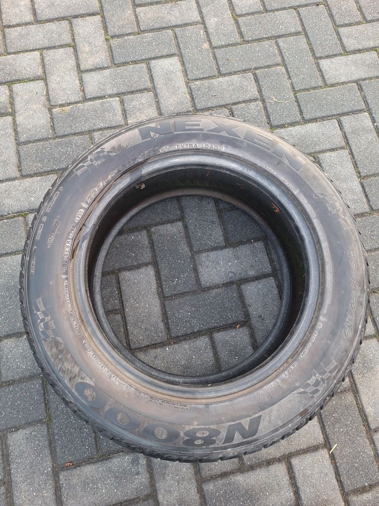 Cztery letnie opony 235/55 R17