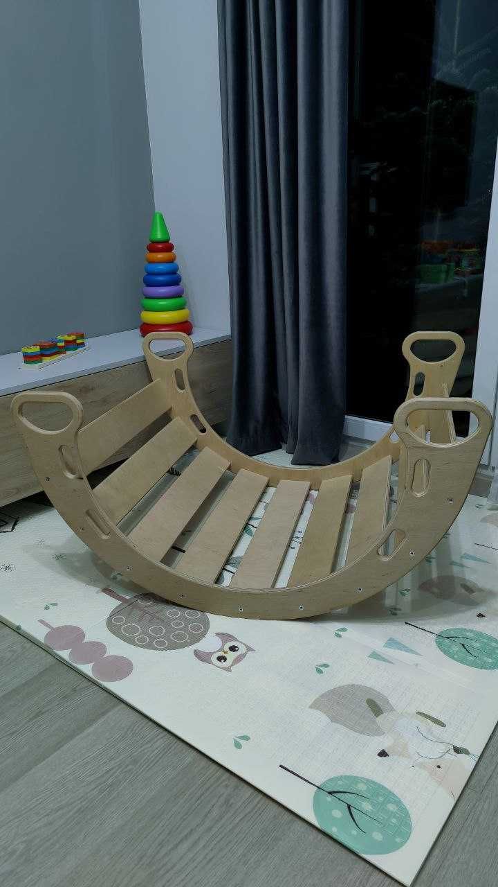 Nowy Bujak Montessori w rozmiarze L / Wooden arch rocker L size