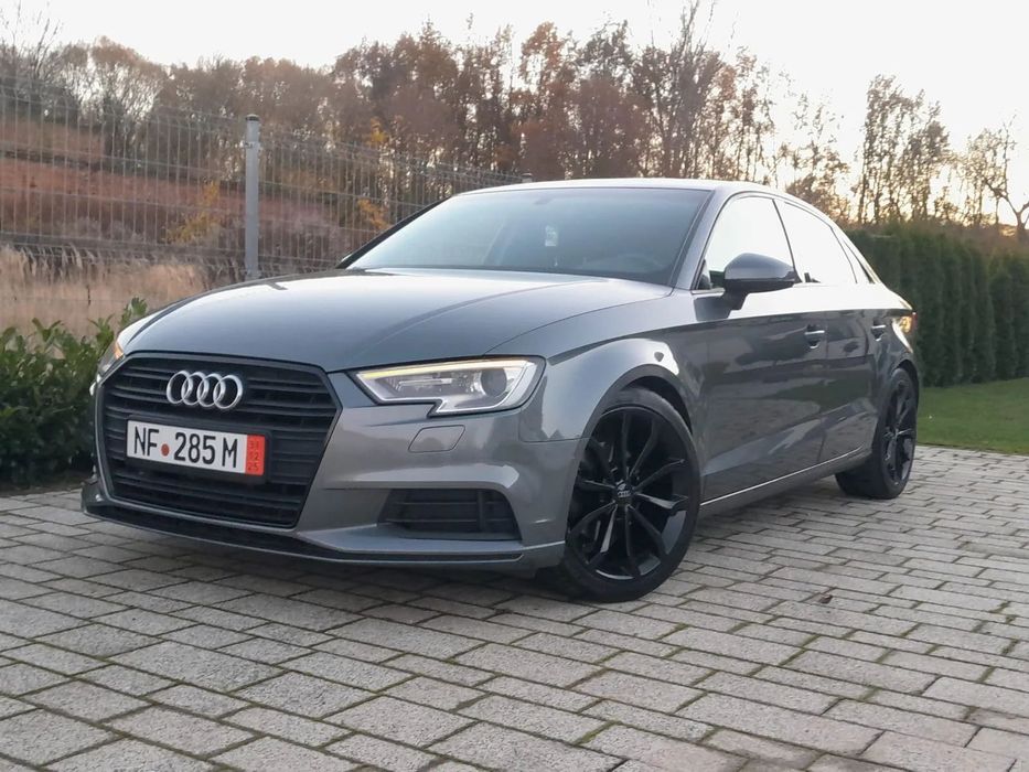 Audi A3 Limousine // 1,6TDi 6-Biegów // Lift // Ledy // Xemon // Navi // Alu18 // Sedan