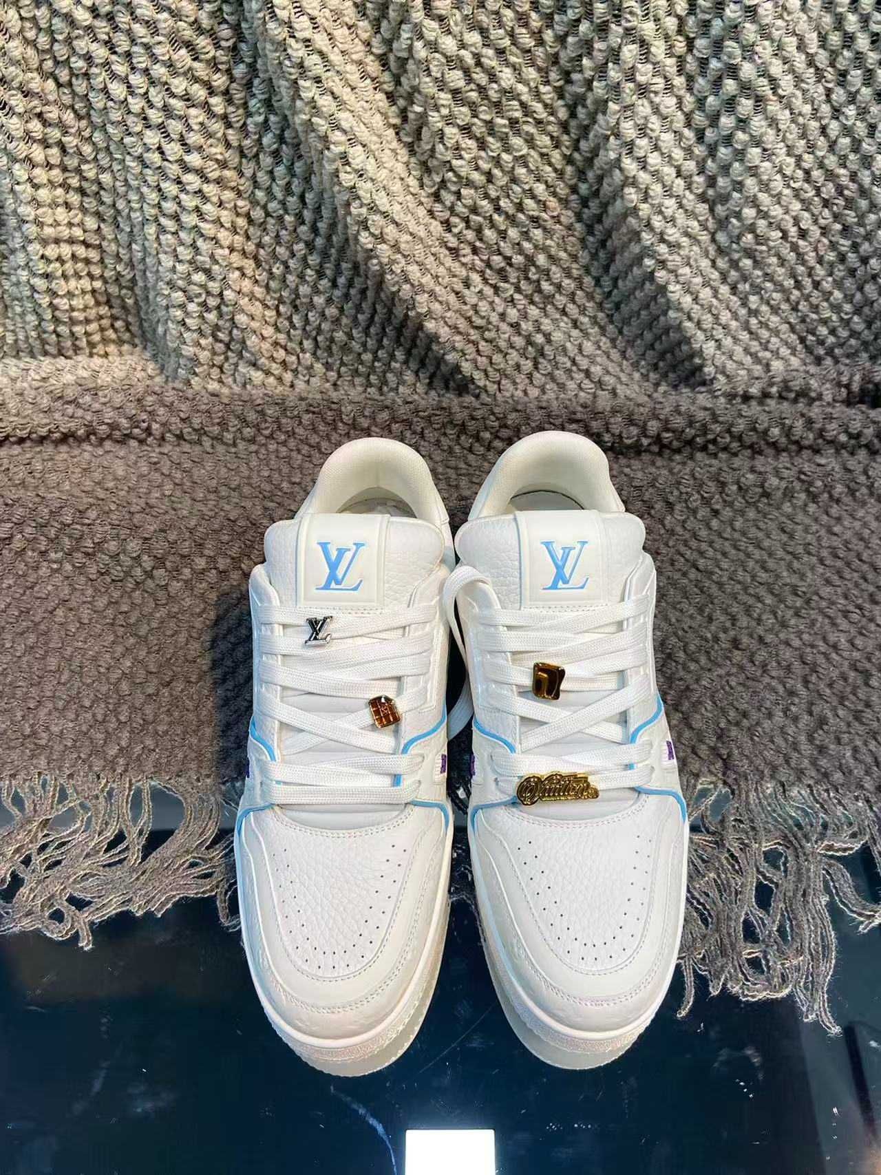 LOUIS VUITTON Trainer Edição Limitada