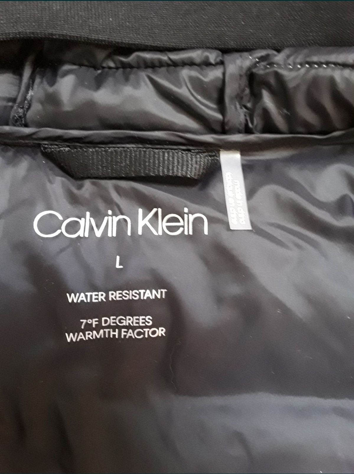 Продам куртку мужскую осень-весна Calvin Klein новая