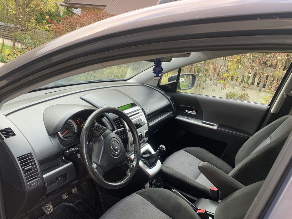 Продам автомобіль Мазда