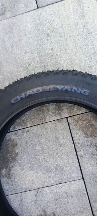 opony 20x4.0 jak nowe