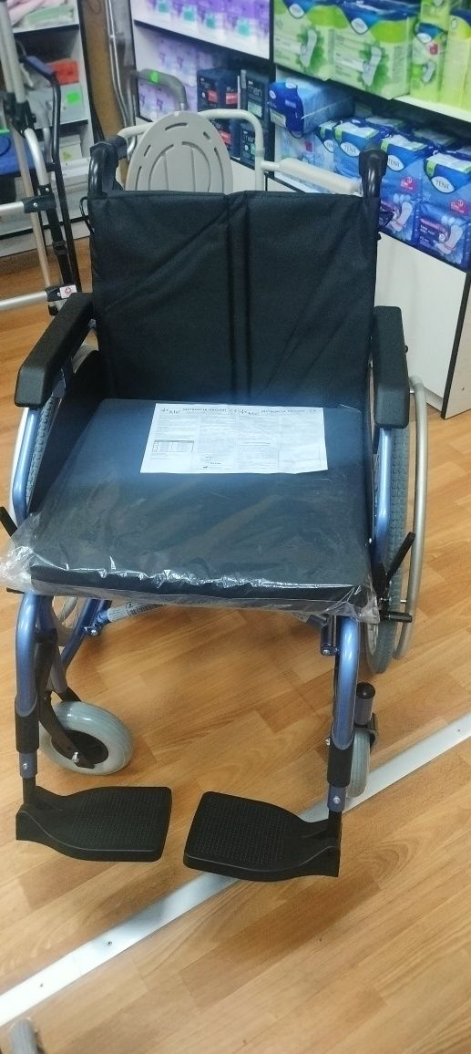 Wózek inwalidzki lekki
