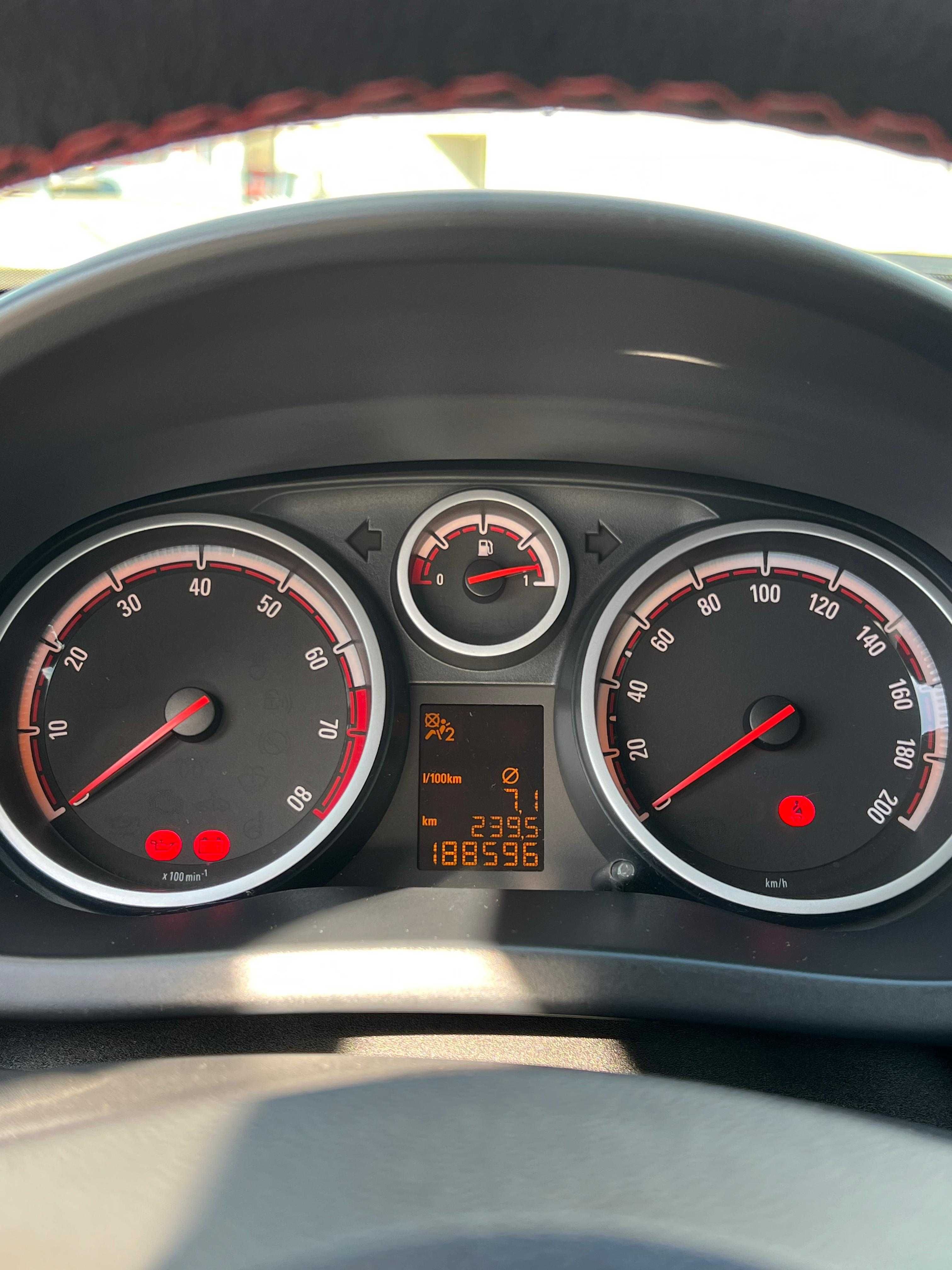 Vendo Opel Corsa D 1.2 Gasolina