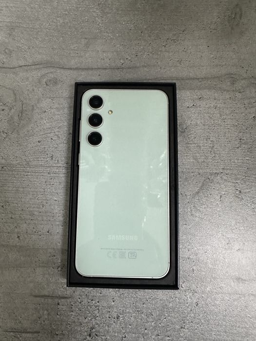 Samsung S23FE Mint 8/128Gb New! Duos