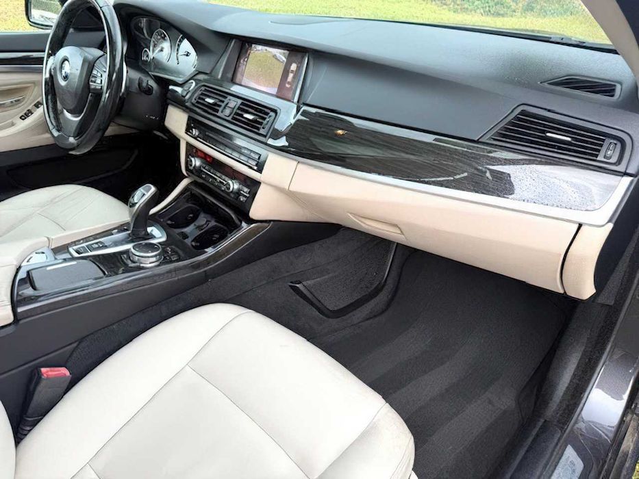 BMW 5 Series 535i      2016