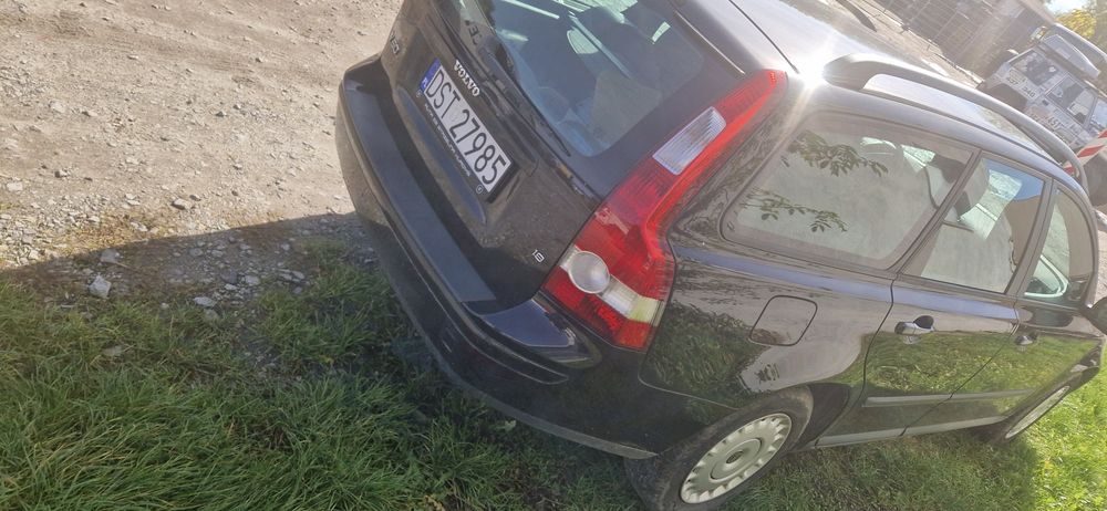 Uszkodzone VOLVO V50