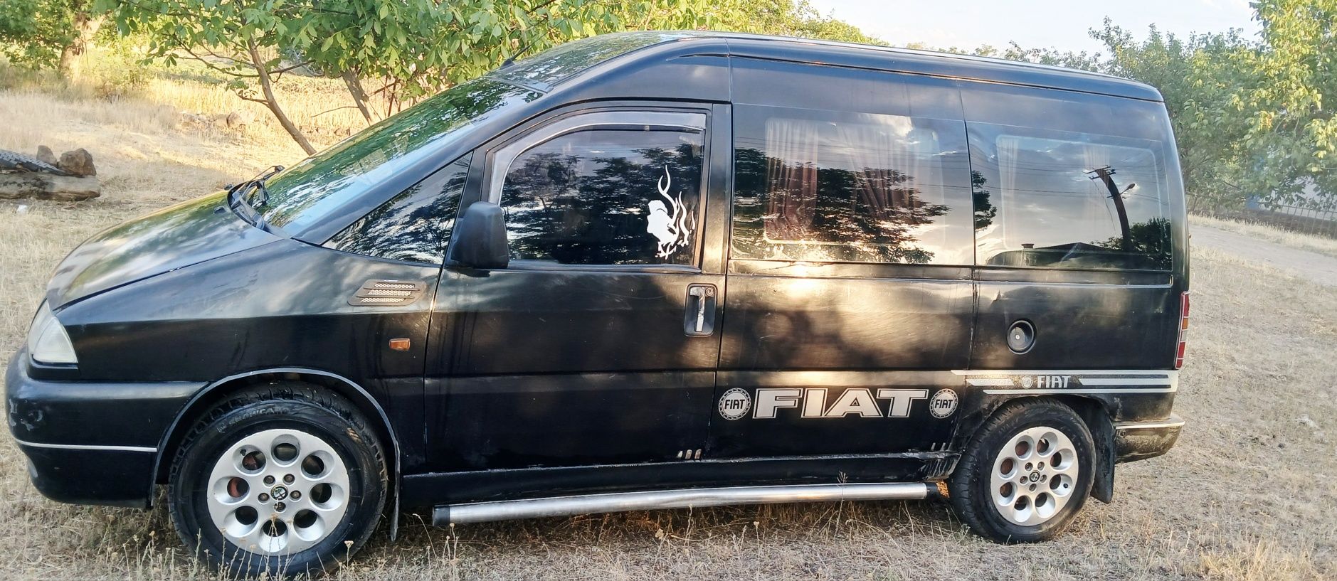 Продається Fiat Scudo 1.9 TD, 1998 р.в.

Ціна: 3000$ (торг присутній)