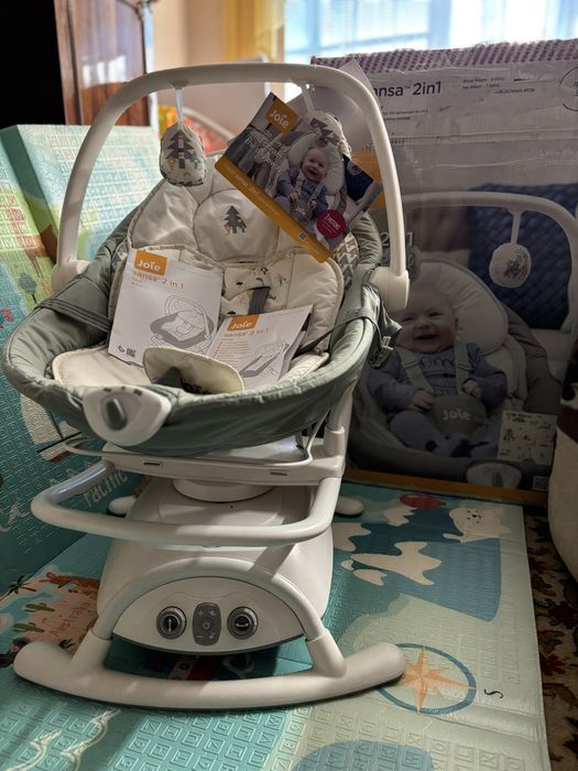 Заколисуючий центр-гойдалка-шезлонг