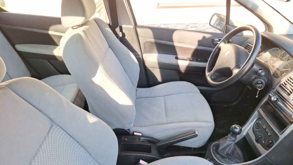 Peugeot 307, 1.4 benzyna, idealny