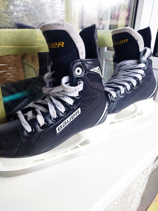 Ковзани коньки Bauer Supreme 140