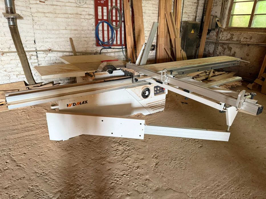 Продаж виробничого комплексу 4320 м2 та 2 га у Житомирська обл, Чуднів