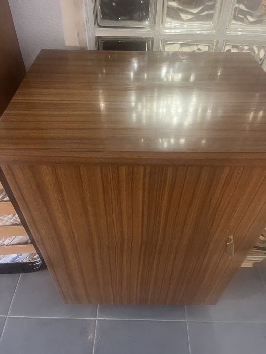 Maquina de costura Singer com móvel