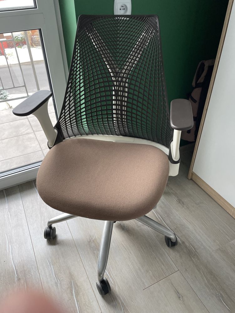 Herman Miller Sayl fotel biurowy