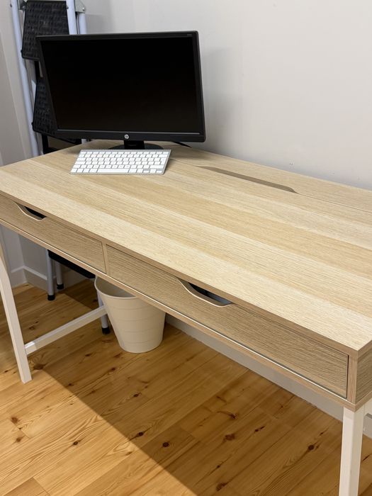 Secretaria IKEA - nunca teve uso