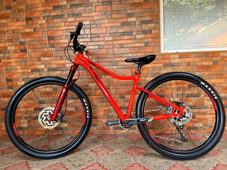 Велосипед MERIDA 27.5"M" Shimano DEORE SLX 1x11, MANITOU, IDEAL 11 Кг
