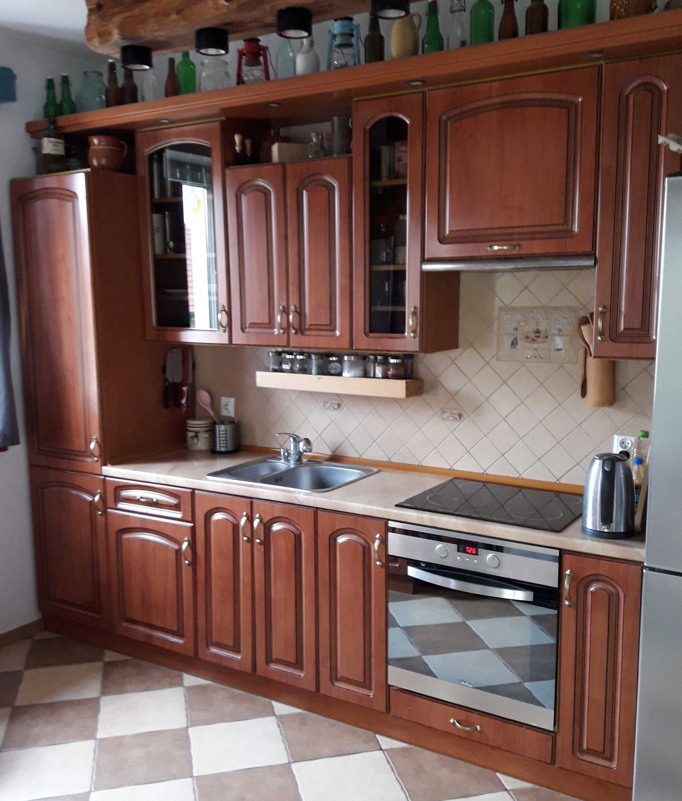 Odnawianie kuchni. Odnawianie frontów. Lakierowanie frontów. Blaty.