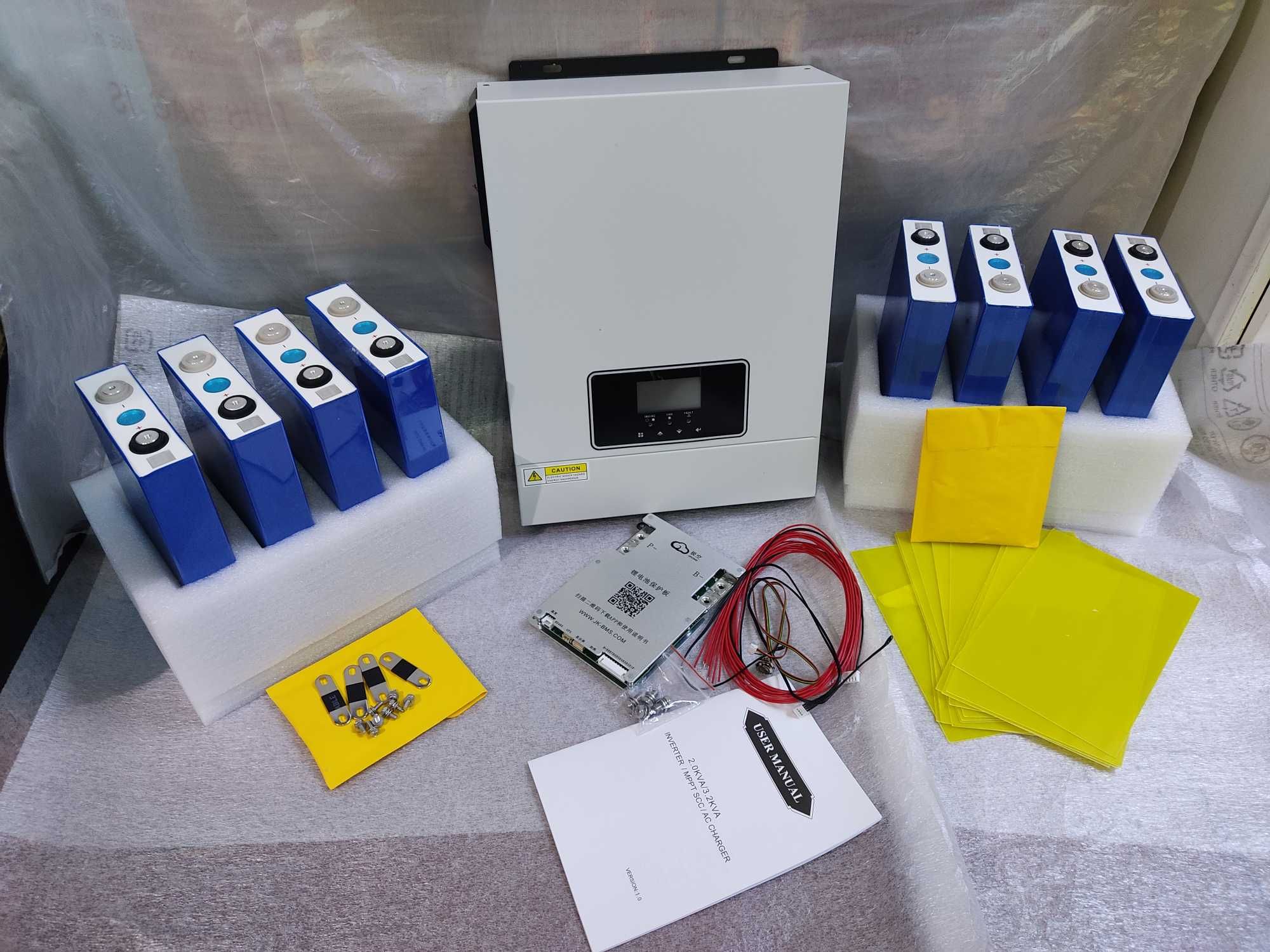 Гібридний інвертор Daxtromn AOH-3.2KVA