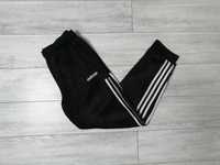 Спортивные штаны Adidas 3 Stripe Размер  M