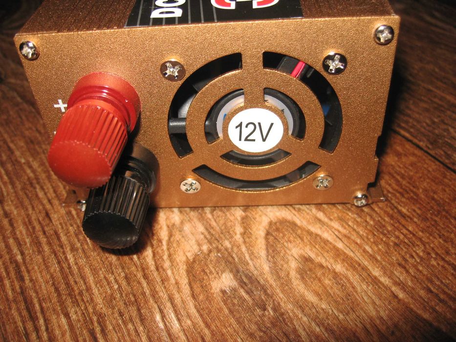 Инвертор преобразователь напряжения 12/220  чистый синус.