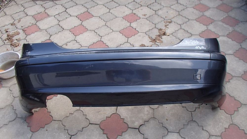 MERCEDES C KLASA W203 ZDERZAK TYLNY TYŁ SEDAN