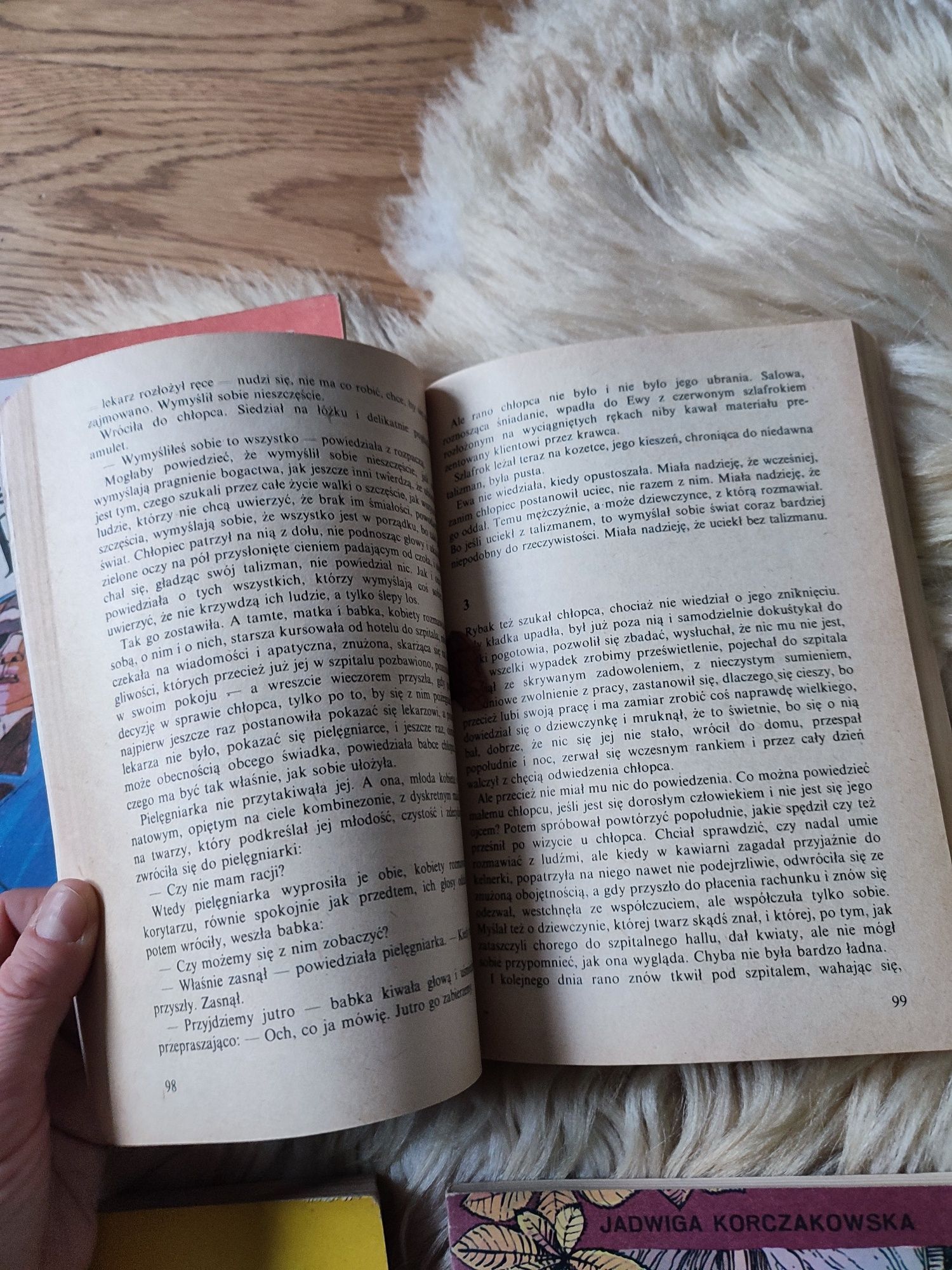 Stare książki dla dzieci Smyk, Jutro klasówka, Talizman z błękitnego