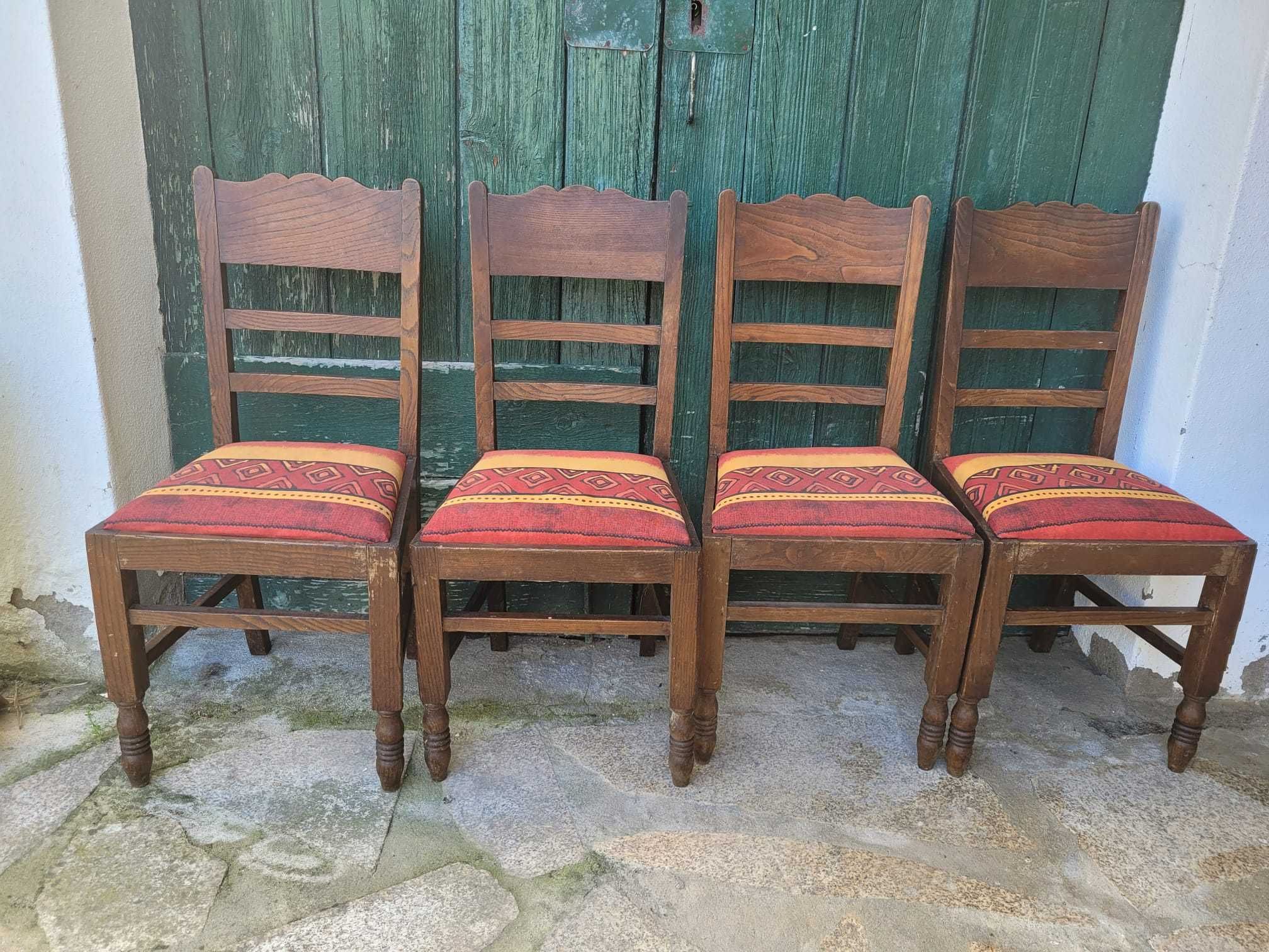 4 cadeiras de sala, estofadas